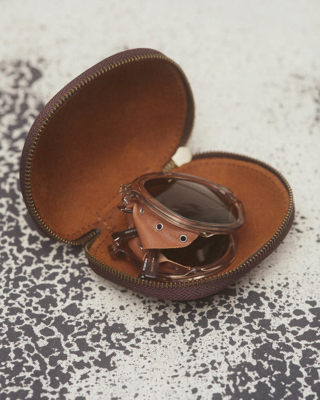 BRAIN DEAD X SOUTH2 WEST8 POLARIZED FOLDABLE EYEWEAR AMBER