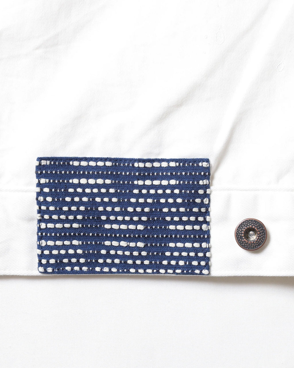 GARMENT DYED TRUCKER JACKET WHITE