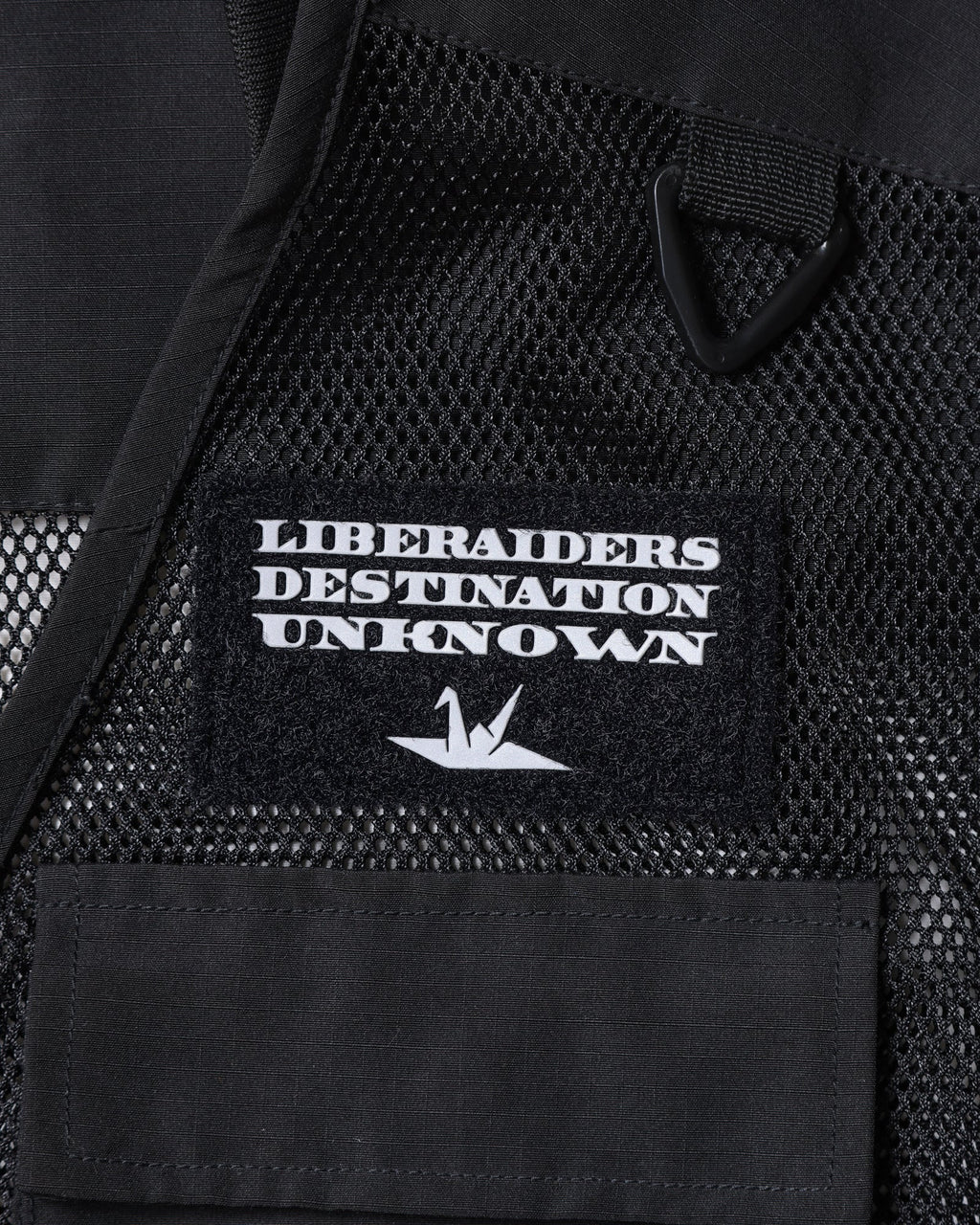 MESH VEST BLACK