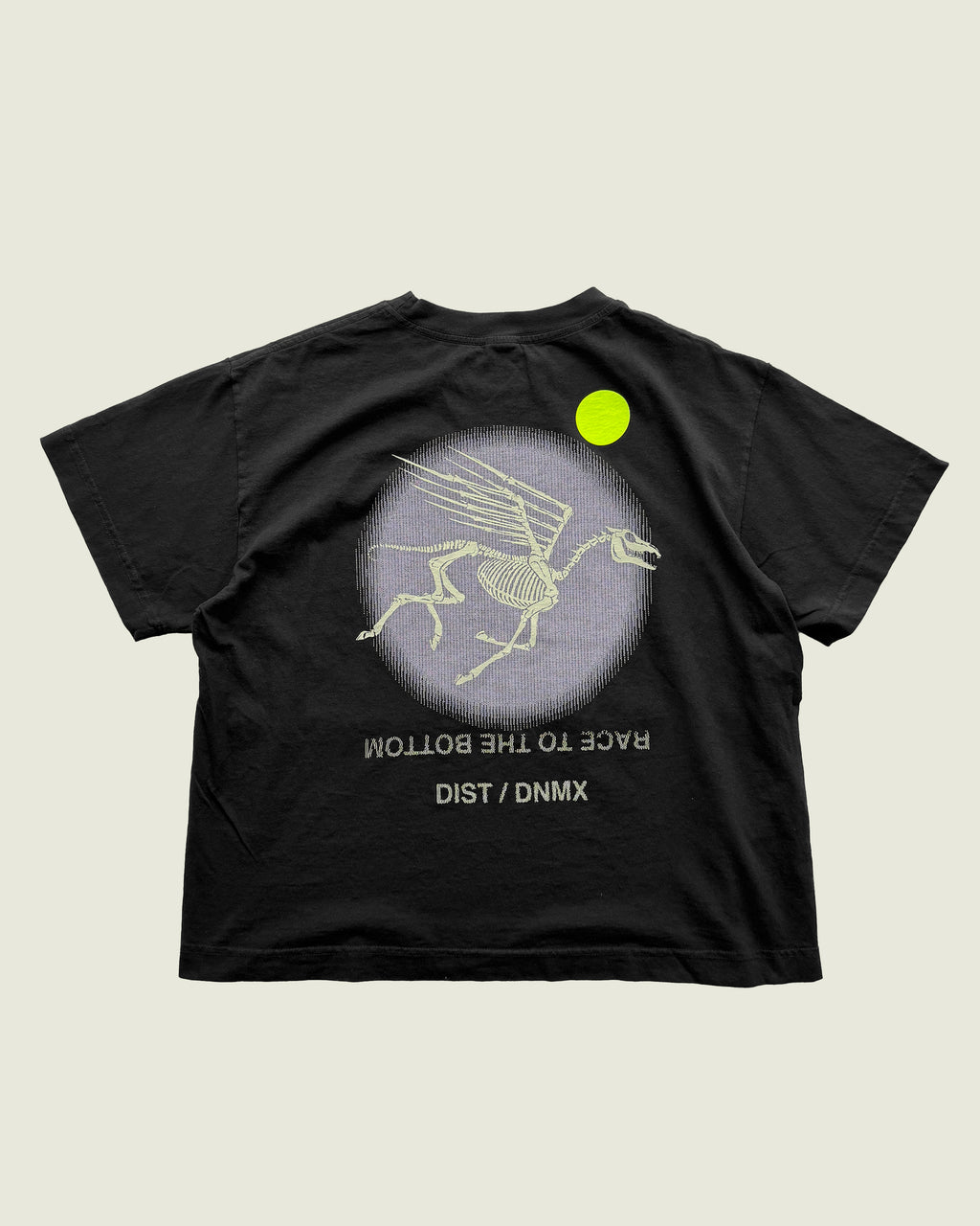 DIST / DNMX X SKULLPHONE "Pegasus" T-SHIRT BLACK