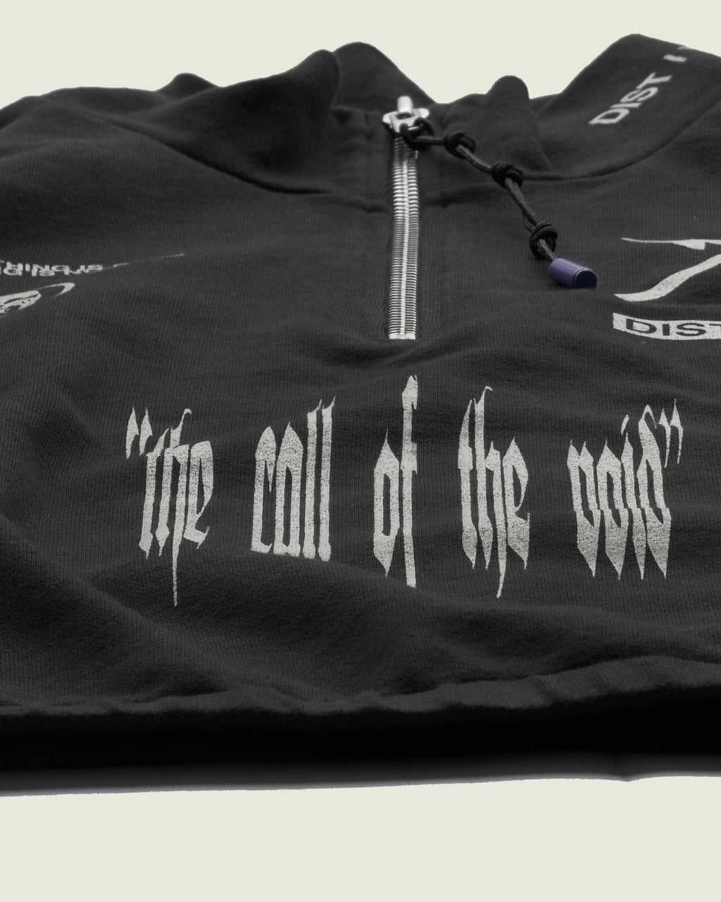 DIST / DNMX X SKULLPHONE "Pegasus Void" Quarter Zip BLACK FADE