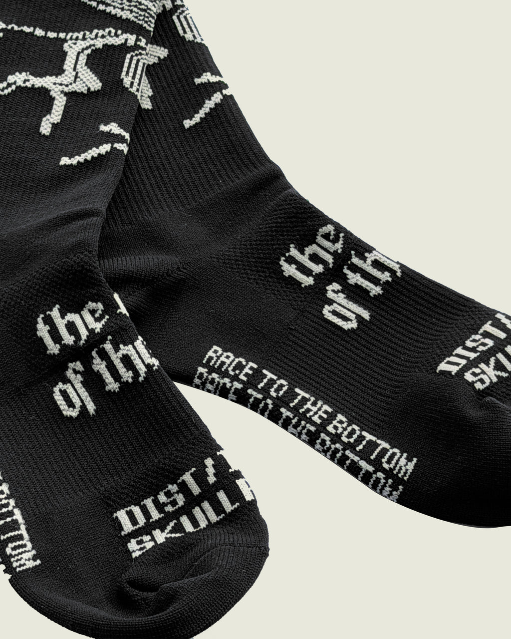 DIST / DNMX x SKULLPHONE Sock